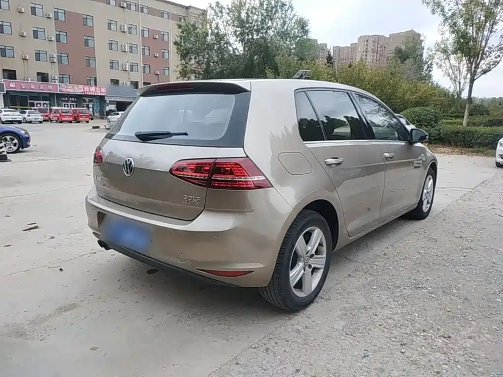 Volkswagen Golf — миниатюра 7