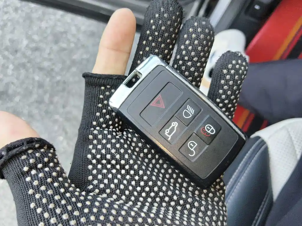 Land Rover Discovery — миниатюра 9