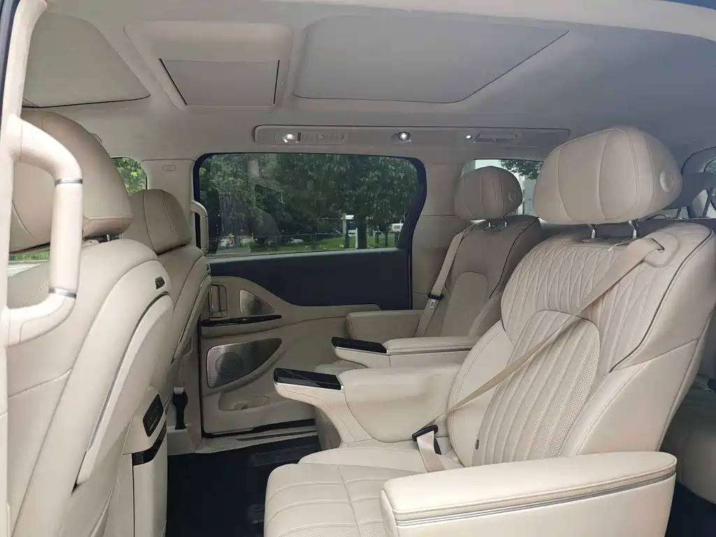 Voyah Dreamer PHEV 4WD Flagship Kunpeng Edition, фото 6