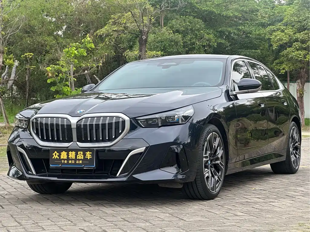 BMW 5 Series 2024