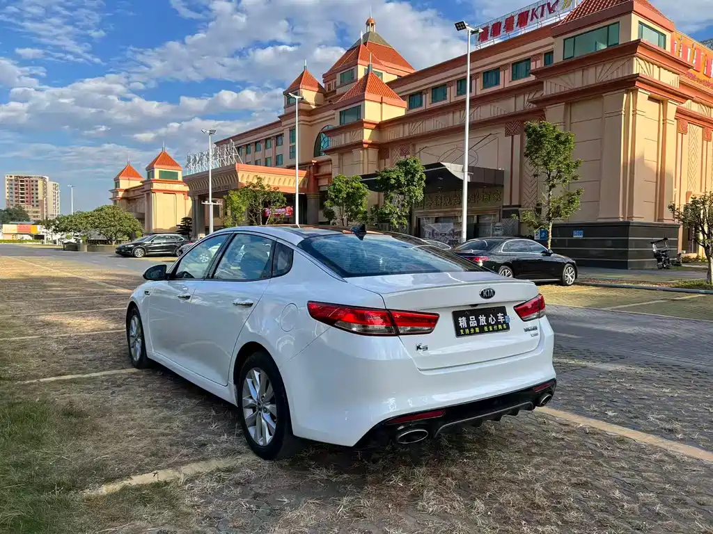 Kia K5 1.6T Auto LUX, фото 4