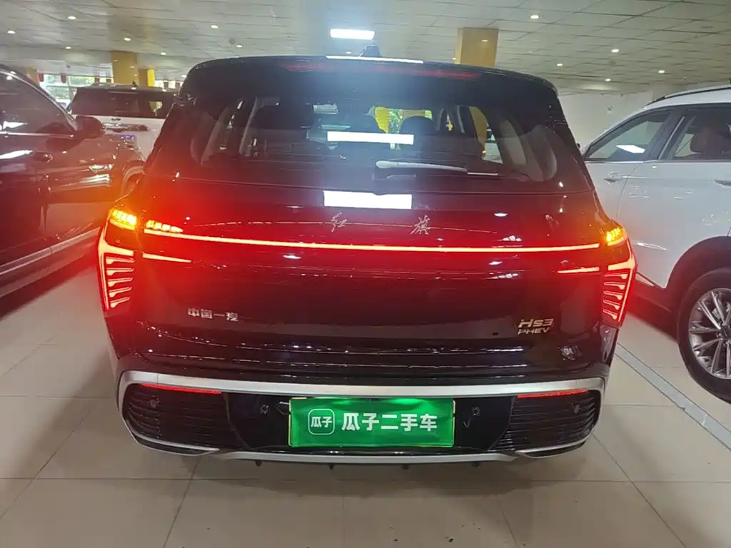 Hongqi Hongqi HS3 PHEV — миниатюра 6