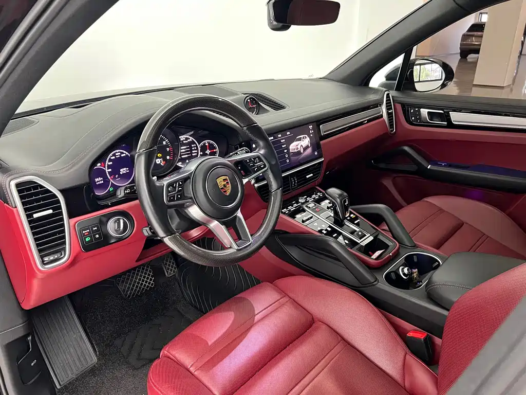 Porsche Cayenne — миниатюра 11