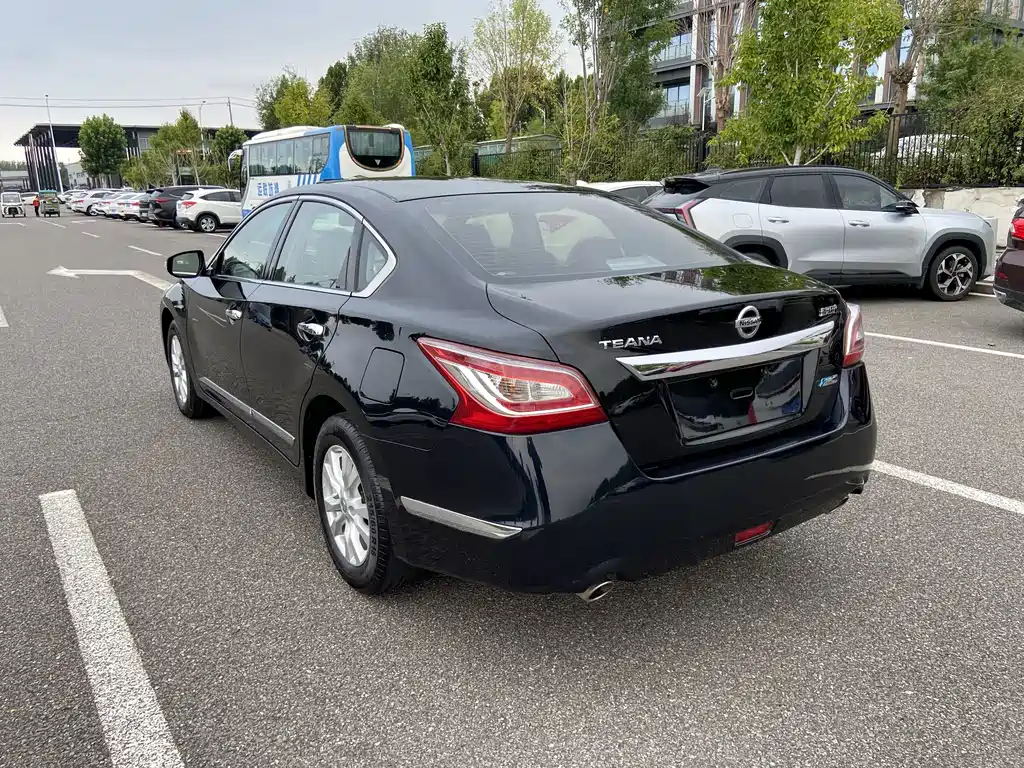 Nissan Teana — миниатюра 6