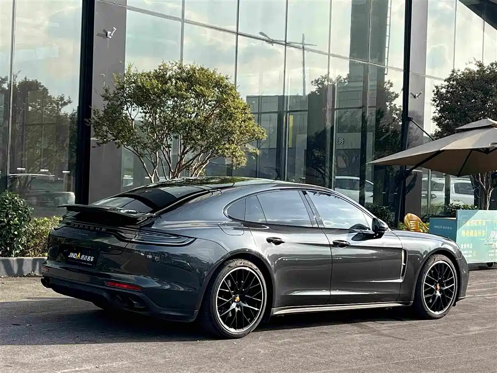 Porsche Panamera — миниатюра 12