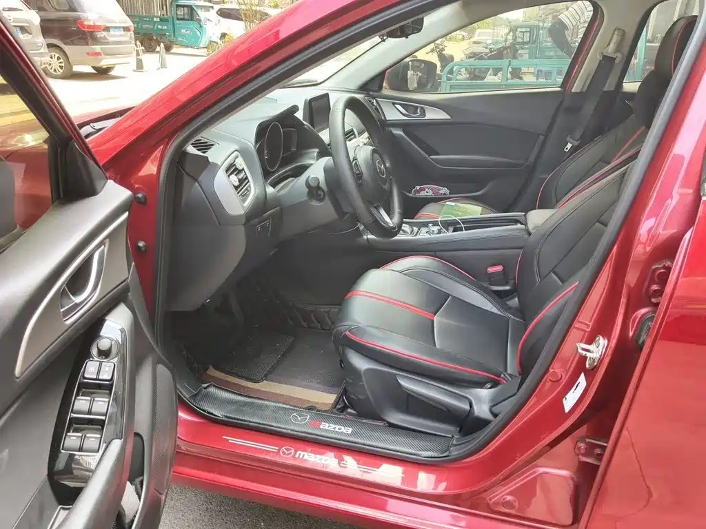 Mazda 3 Axela — миниатюра 14