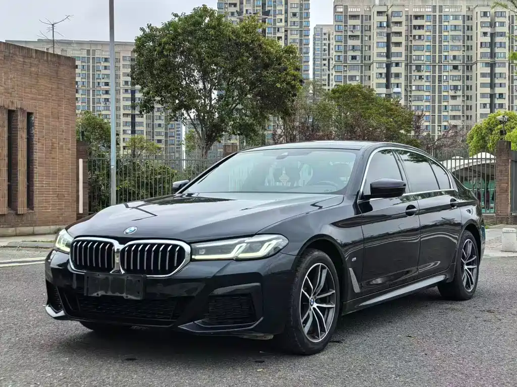 BMW 5 Series 2023