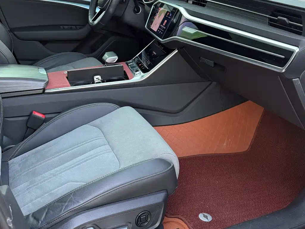Audi A6L — миниатюра 6