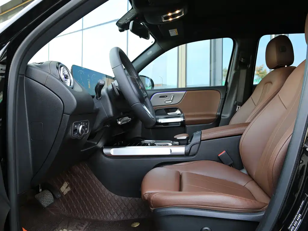 Mercedes-Benz GLB — миниатюра 14