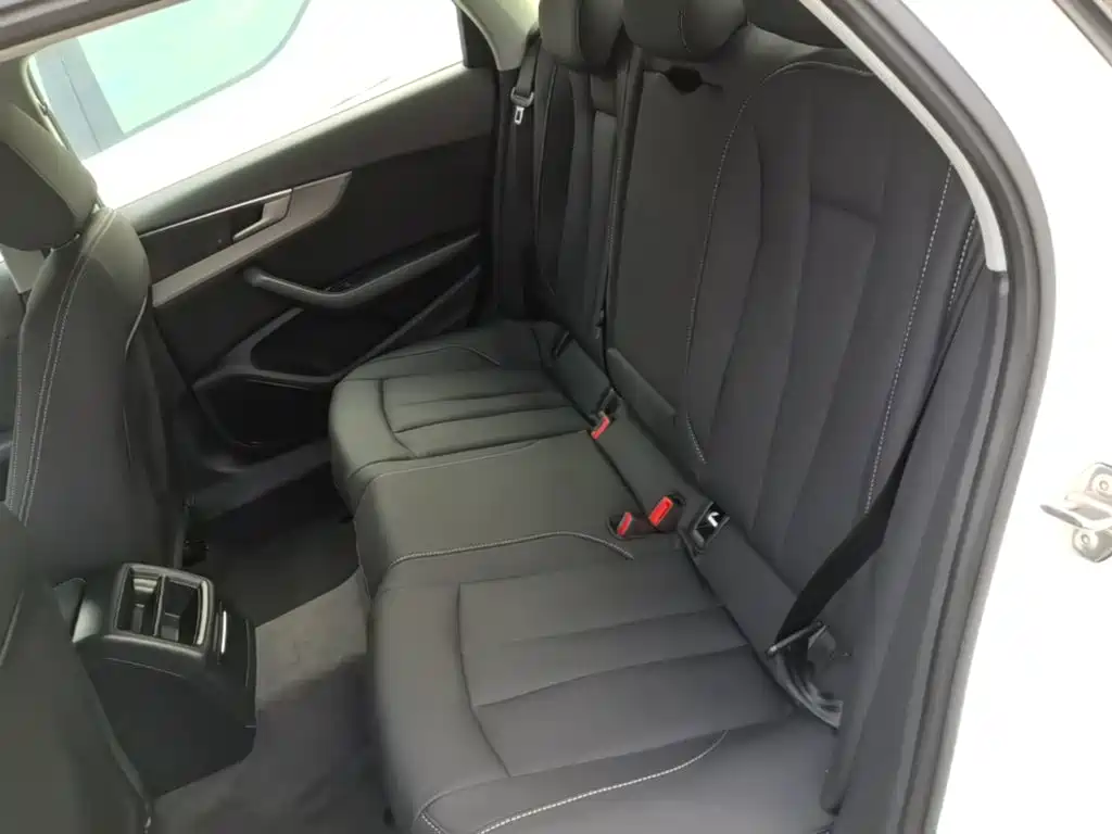 Audi A4L — миниатюра 17