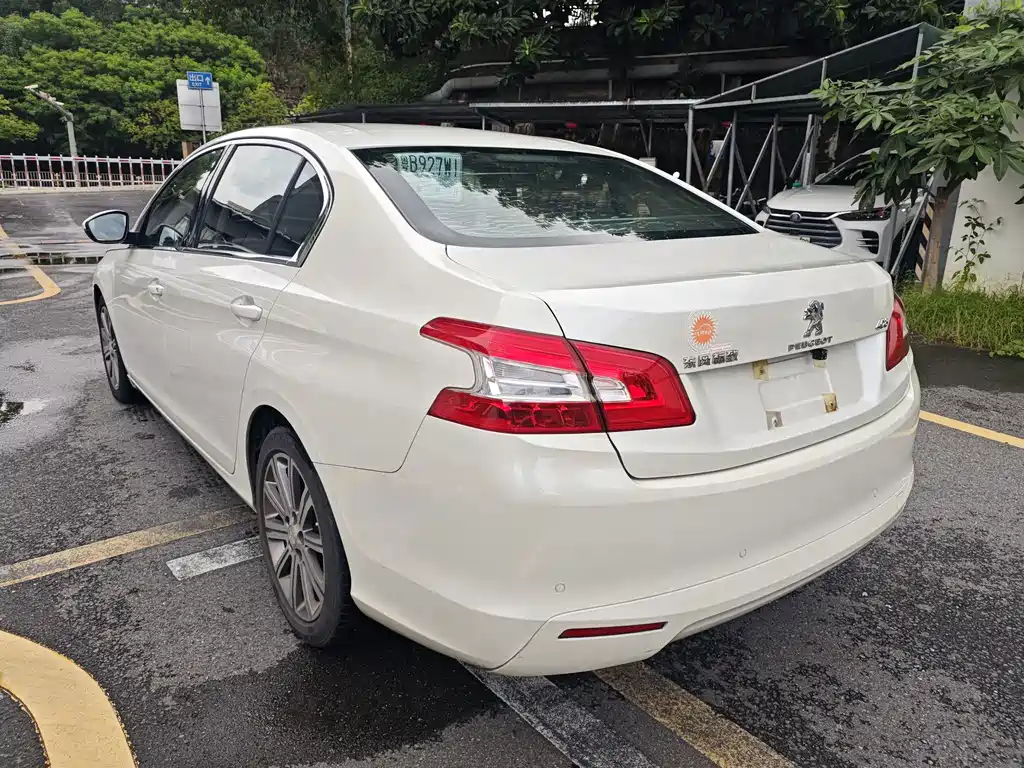 Peugeot 408 — миниатюра 5