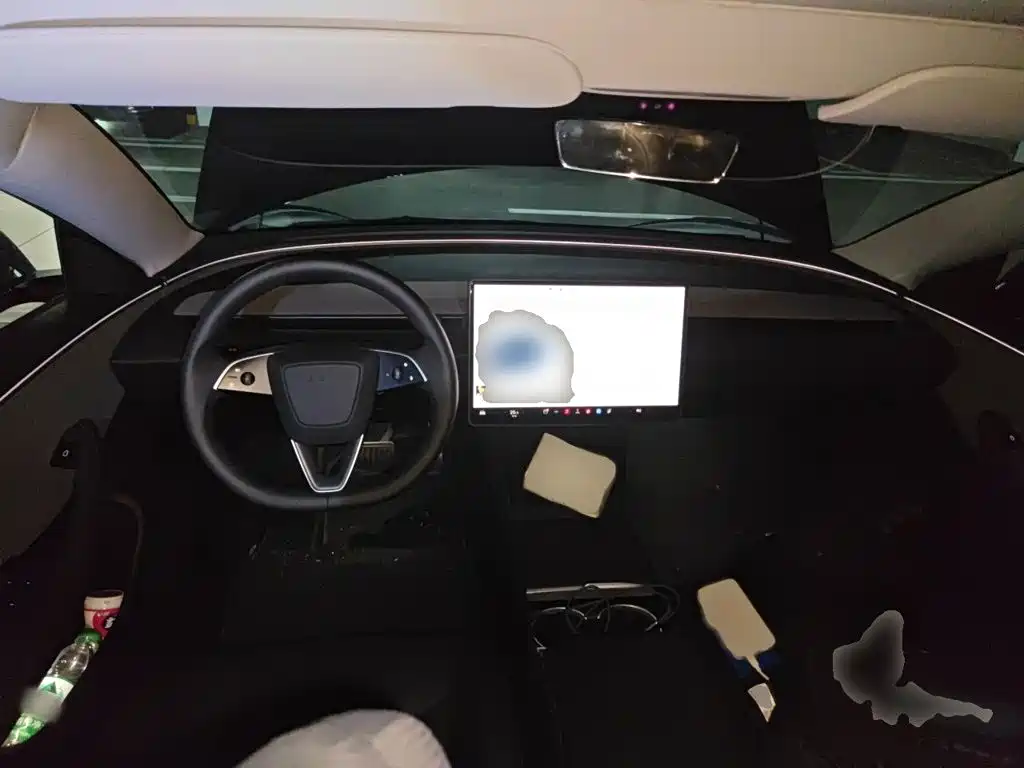 Tesla Model 3 — миниатюра 13