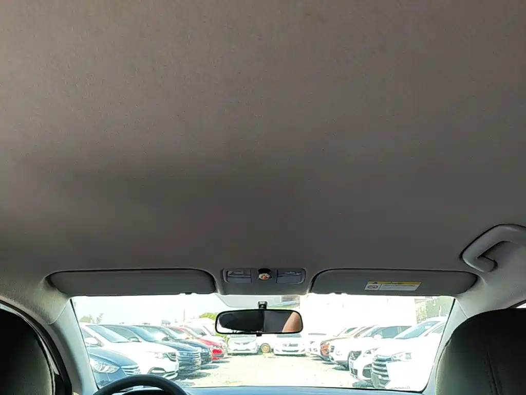 Hyundai Verna — миниатюра 18