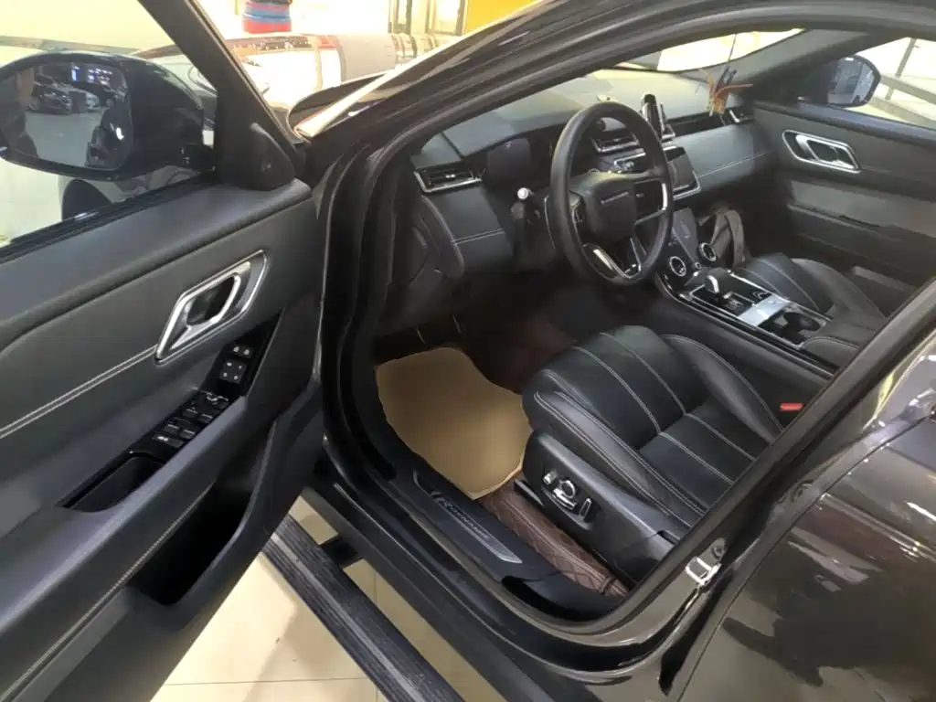 Land Rover Velar — миниатюра 16