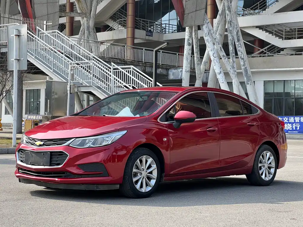 CHEVROLET CRUZE