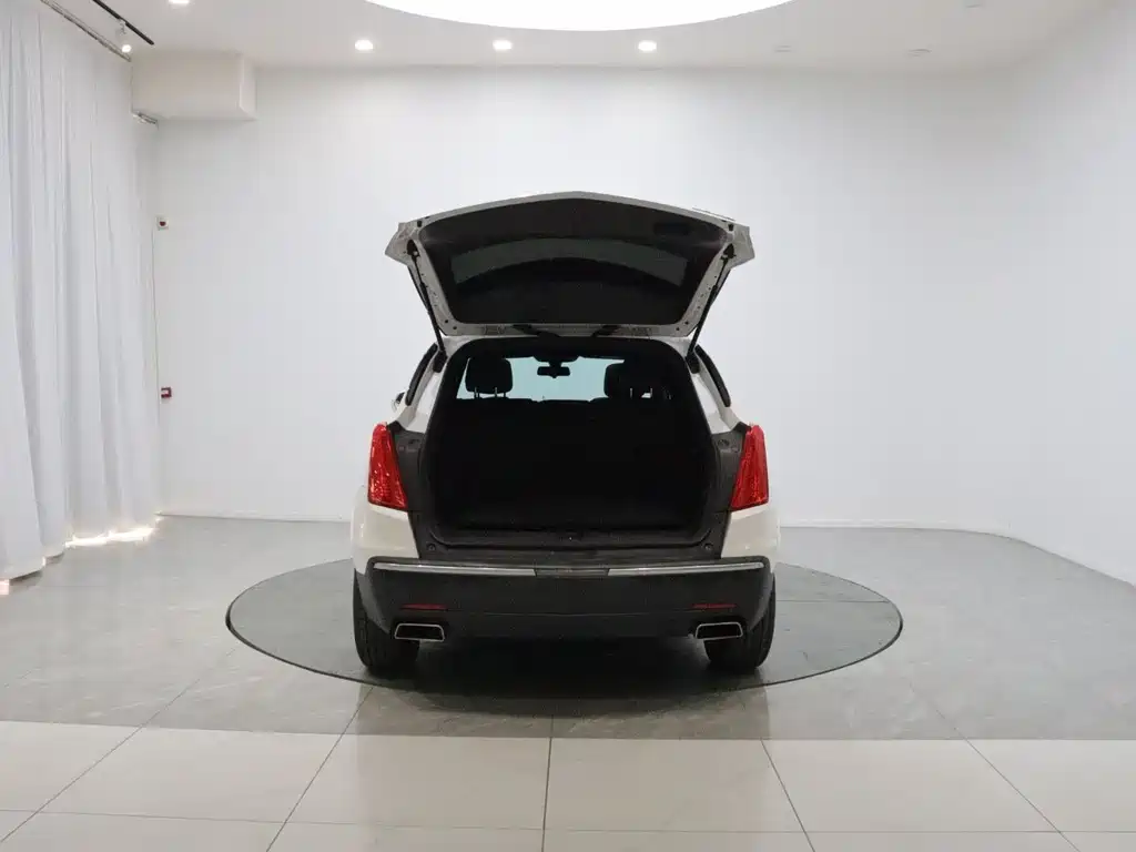 Cadillac XT5 — миниатюра 9