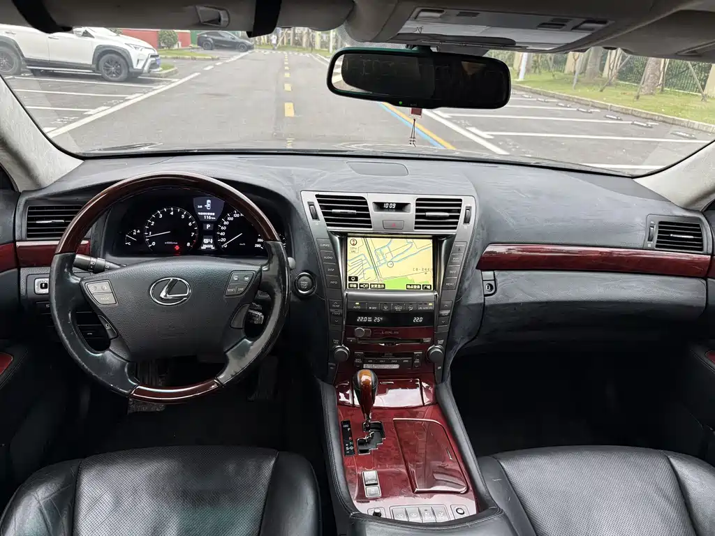 Lexus LS 2006 460L Luxury