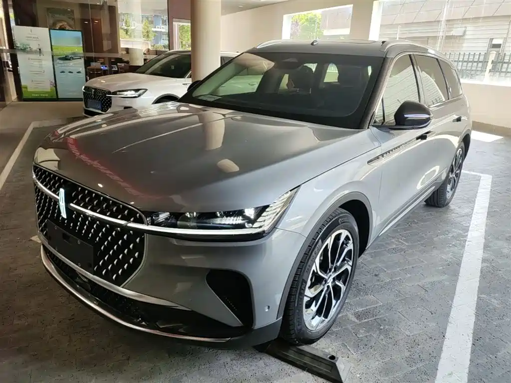 Lincoln Nautilus 2023