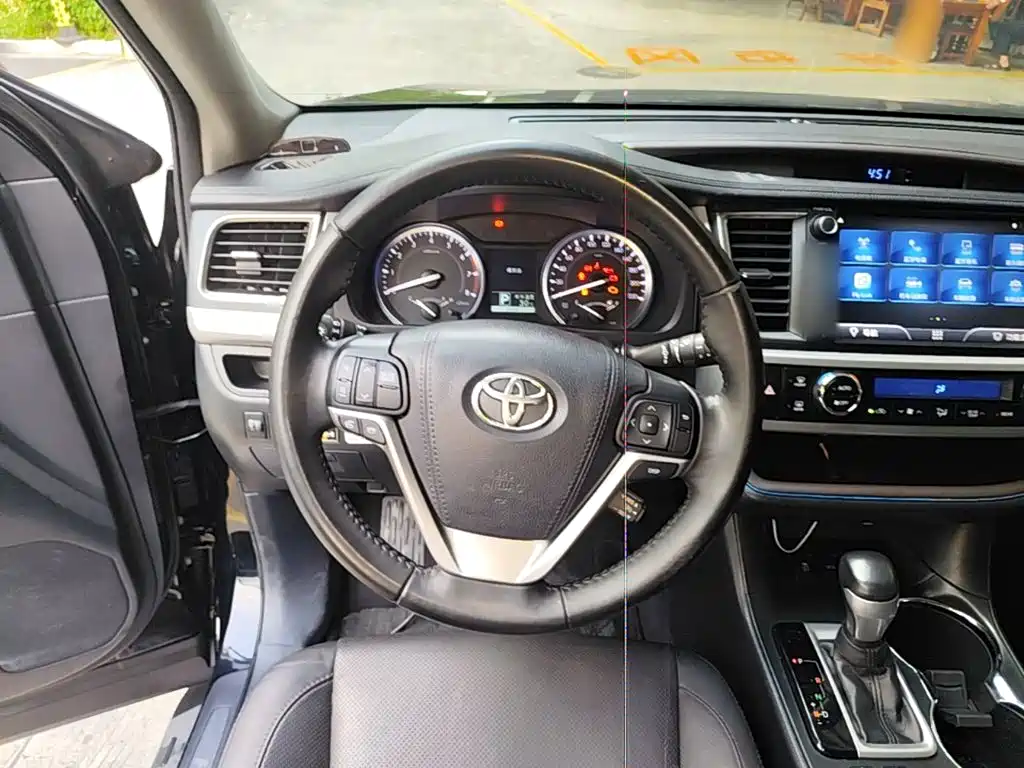 Toyota Highlander — миниатюра 11