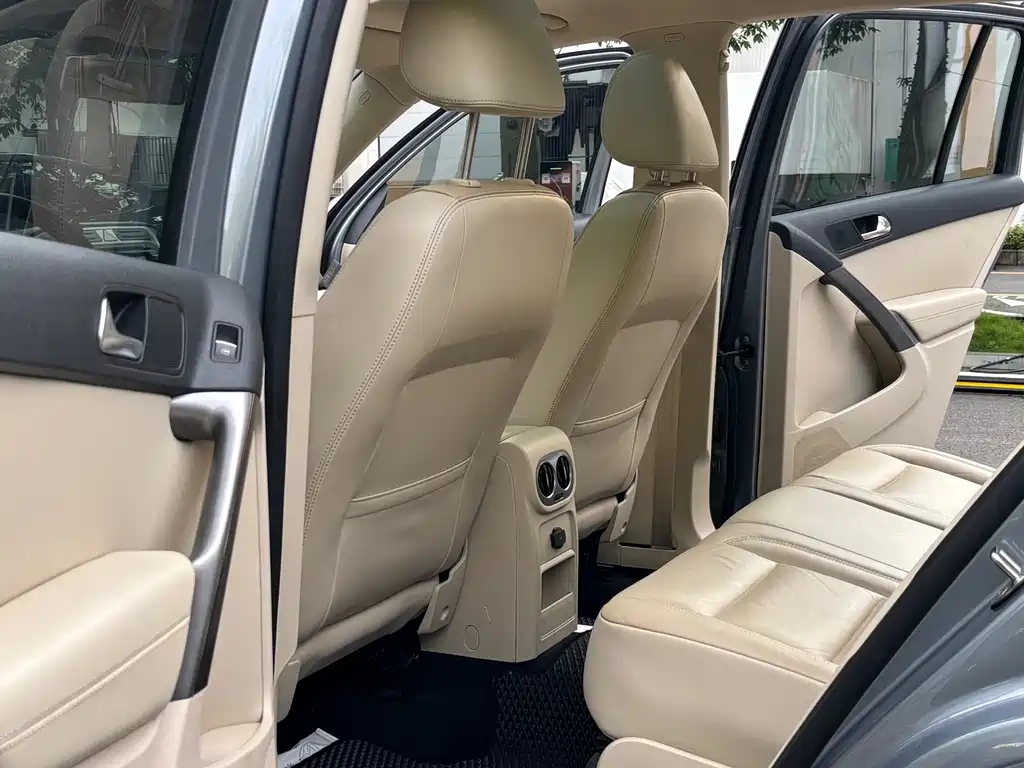 Volkswagen Tiguan — миниатюра 2