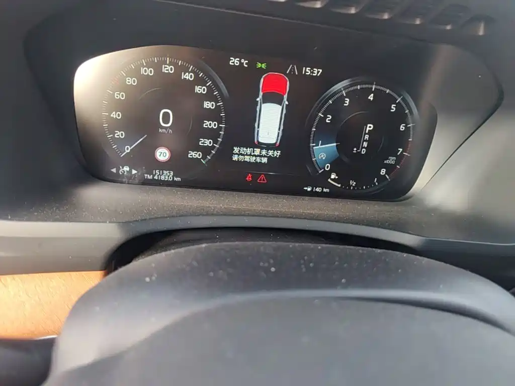 Volvo XC90 — миниатюра 17