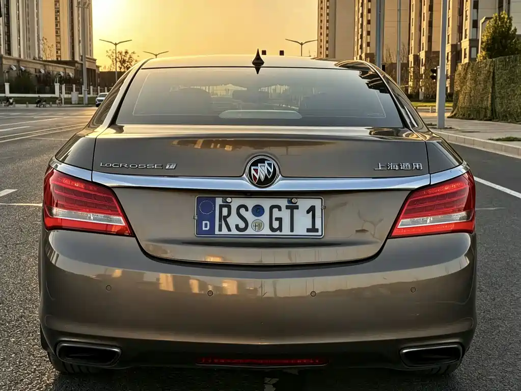 Buick LaCrosse — миниатюра 8