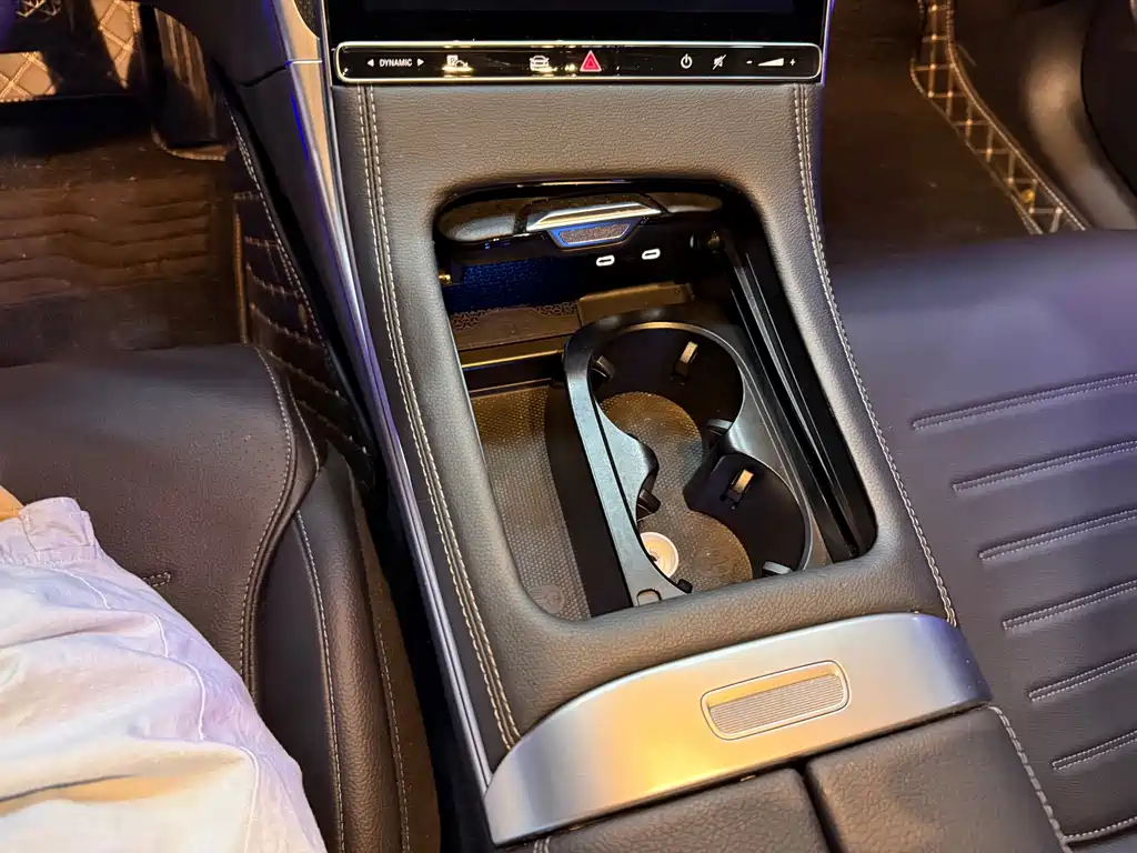 Mercedes-Benz C-Class — миниатюра 7
