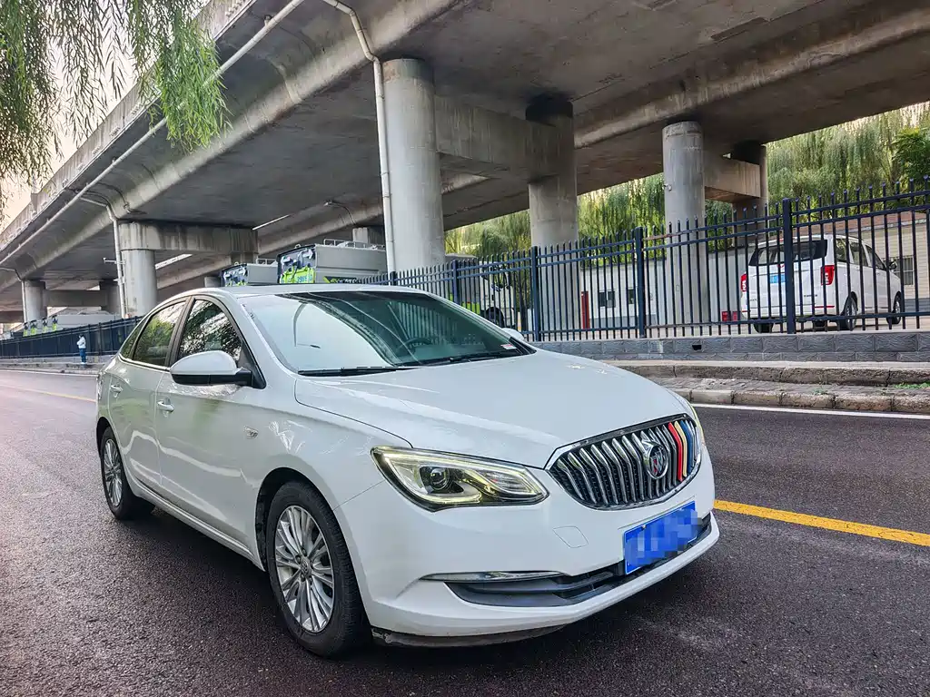 Buick Excelle — миниатюра 12