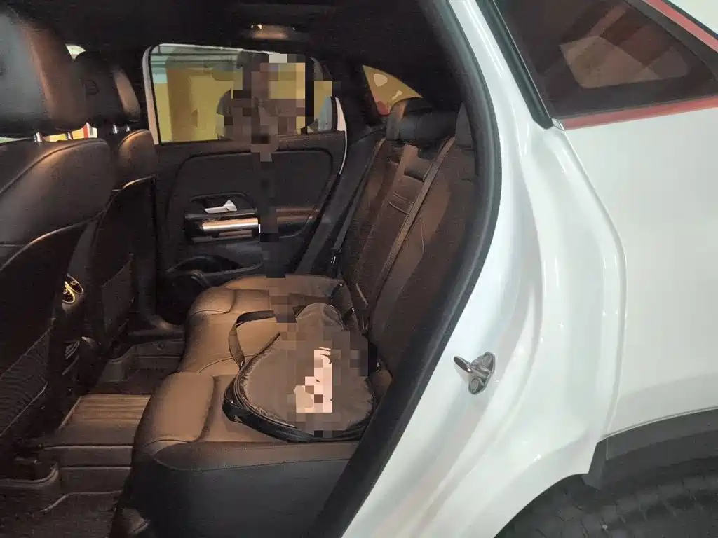 Mercedes-Benz GLA — миниатюра 15