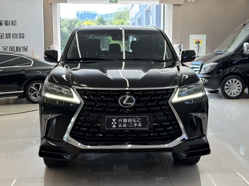 Lexus LX — миниатюра 2