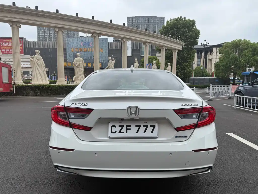 Honda Accord — миниатюра 8