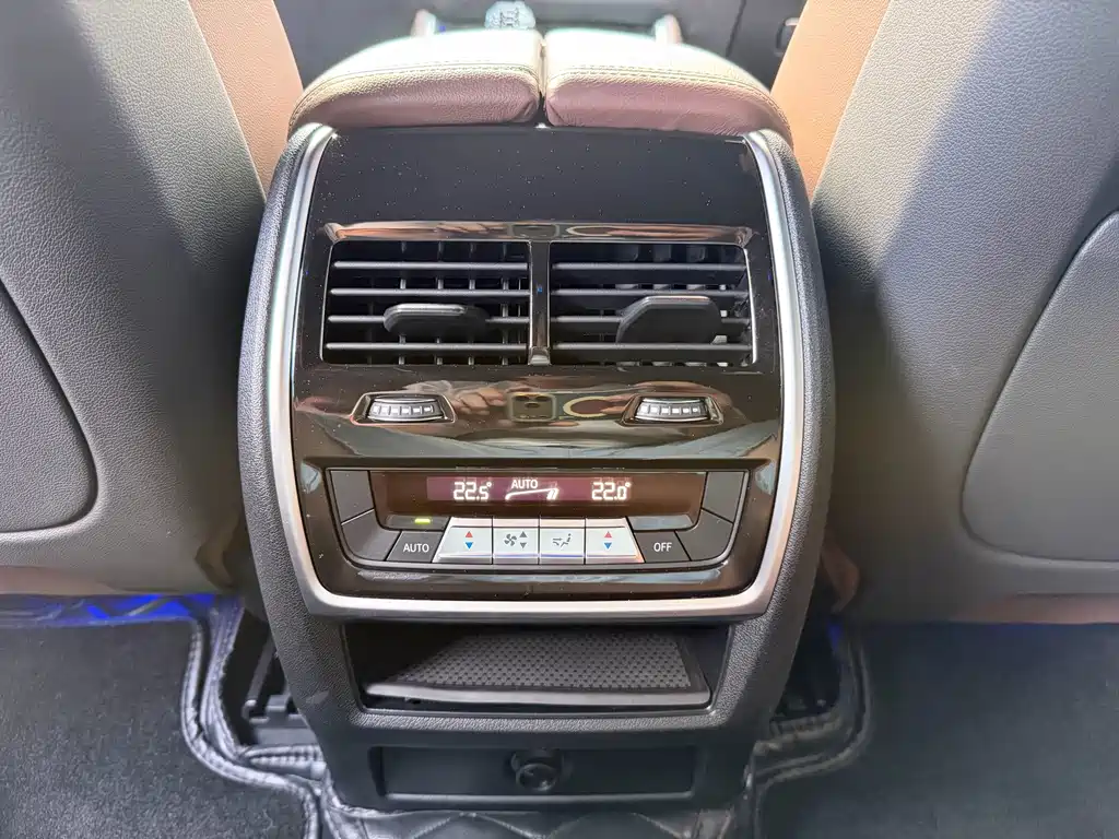 BMW X6 — миниатюра 21