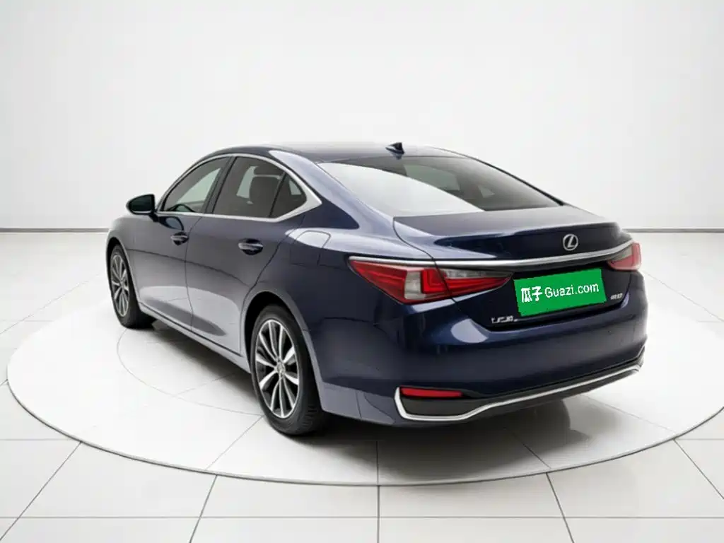 Lexus ES — миниатюра 4