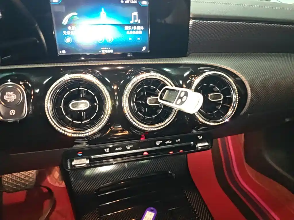 Mercedes-Benz A-Class — миниатюра 13