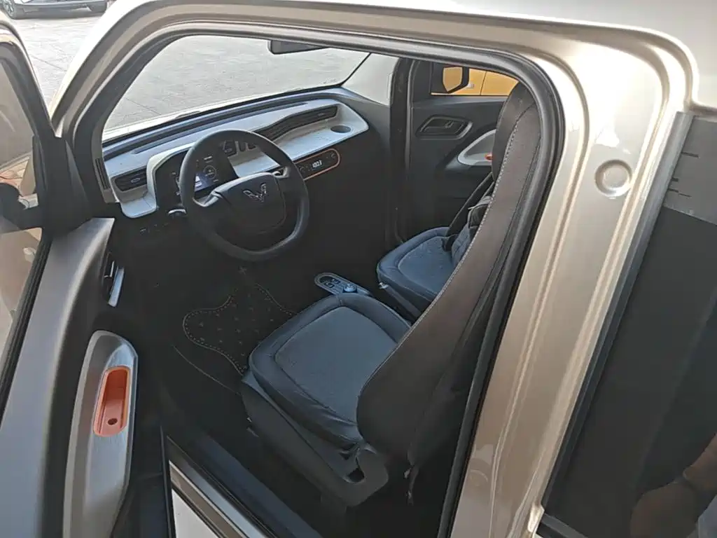 Wuling MINIEV — миниатюра 15