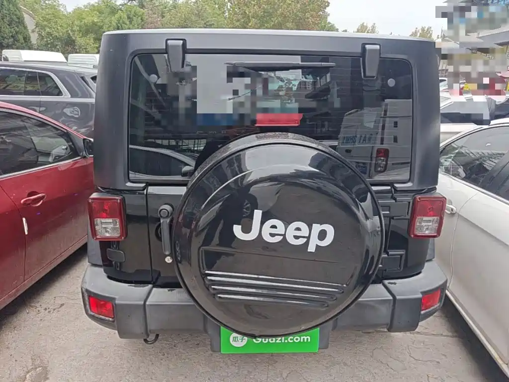 Jeep Wrangler — миниатюра 6