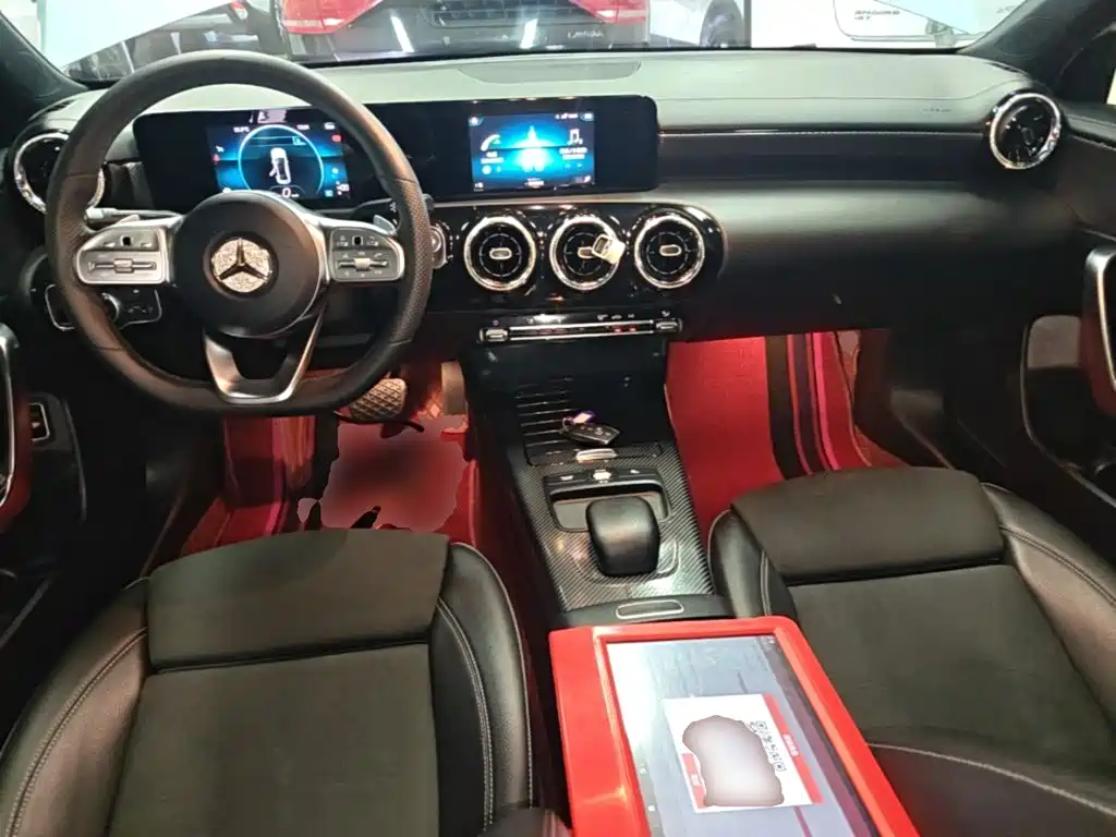 Mercedes-Benz A-Class — миниатюра 10