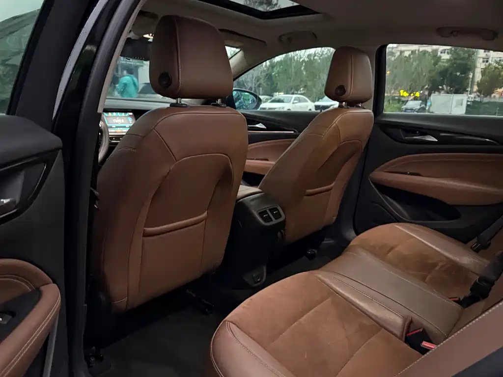 Buick Regal — миниатюра 5
