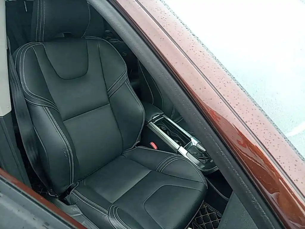 Volvo XC60 — миниатюра 25