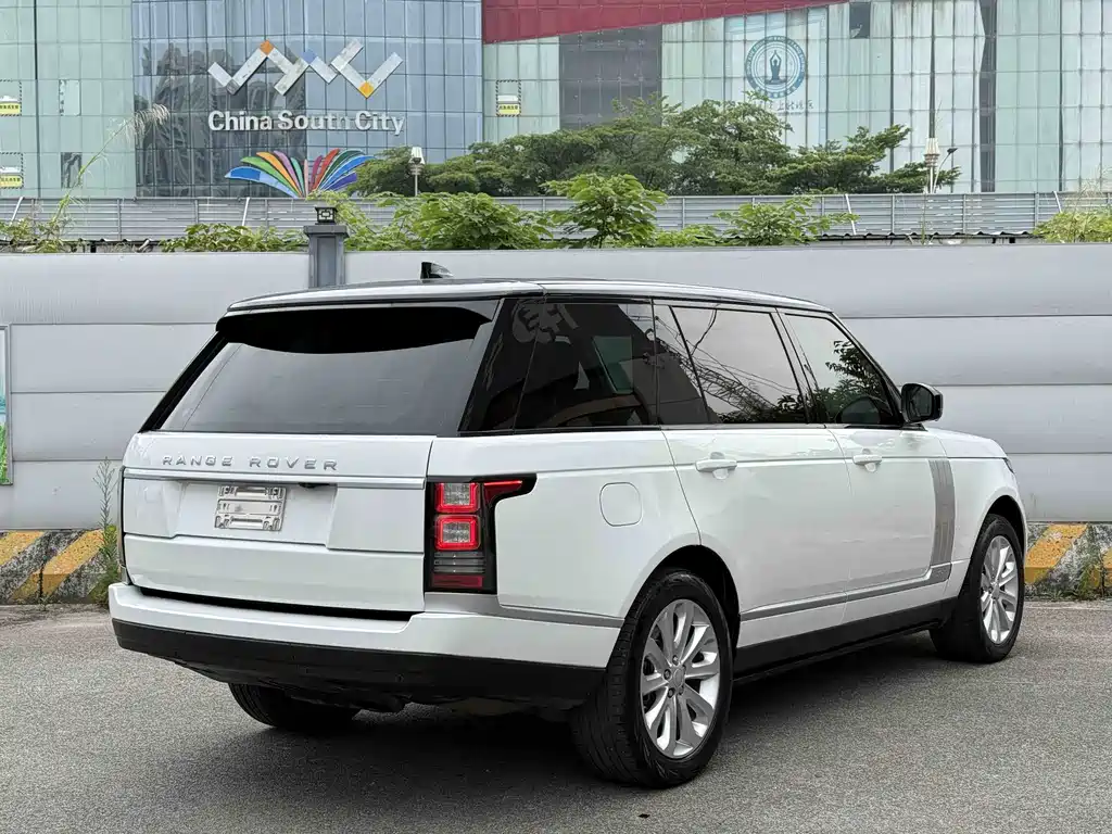 Land Rover Range Rover 2017 3.0 SC V6 Vogue Long Wheelbase