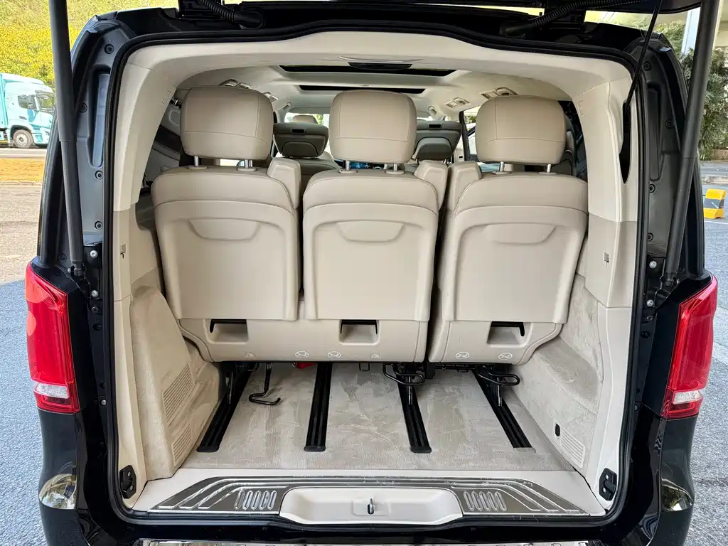 MERCEDES-BENZ V CLASS