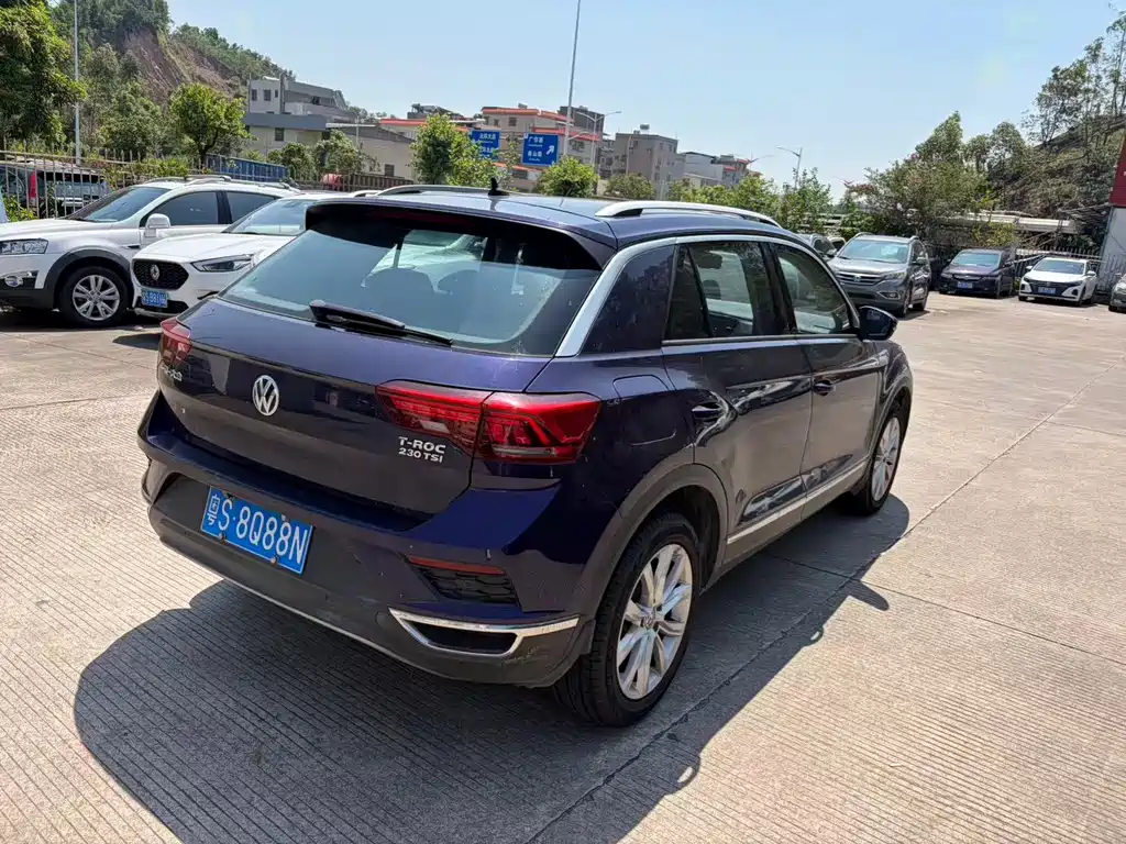 Volkswagen T-Roc — миниатюра 8