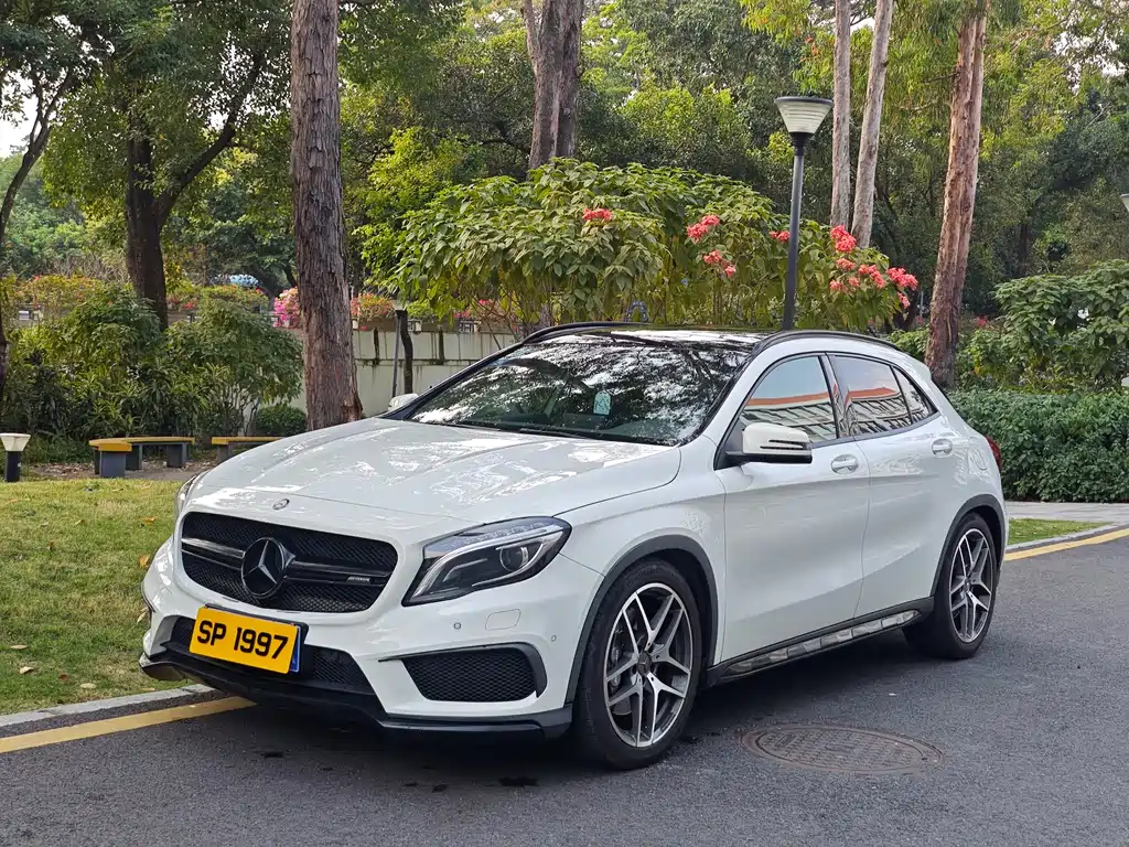 Mercedes-Benz GLA AMG 2017