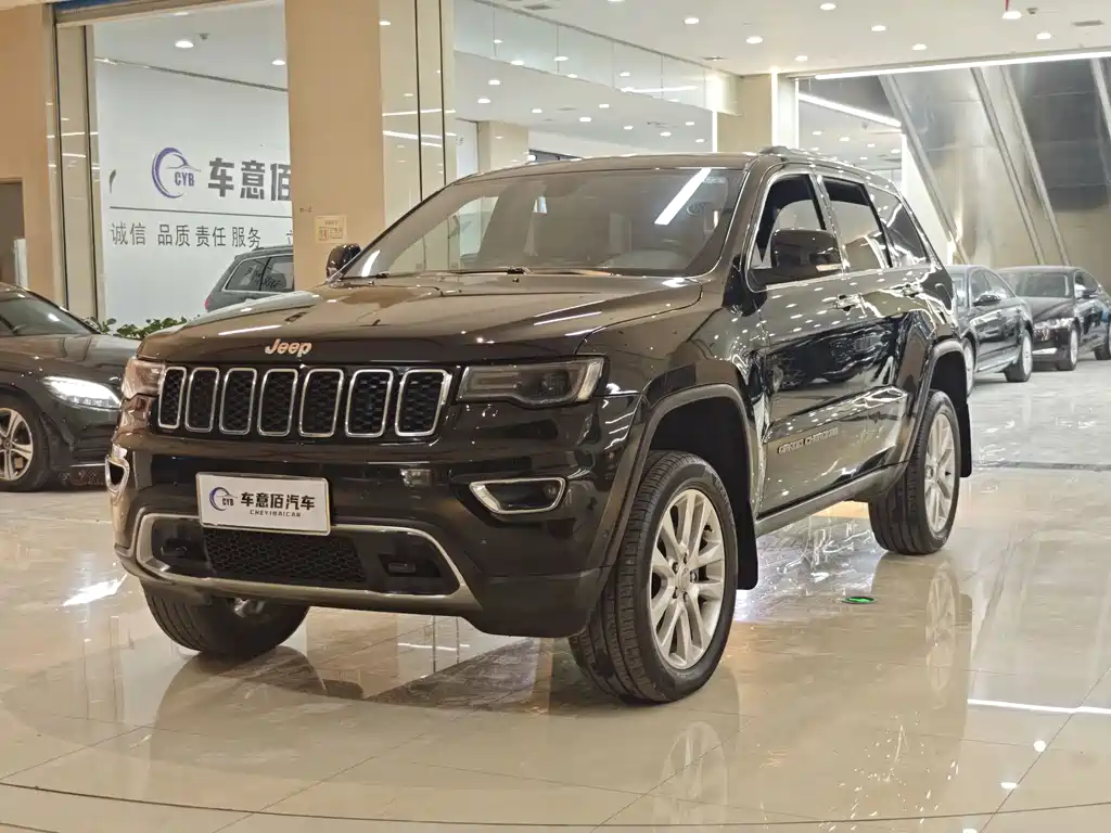 Jeep Grand Cherokee (Import) 2018