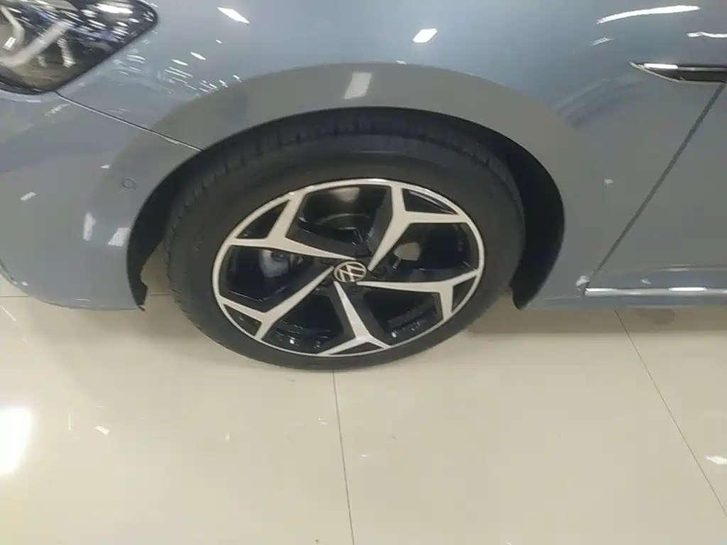 Volkswagen Passat — миниатюра 21