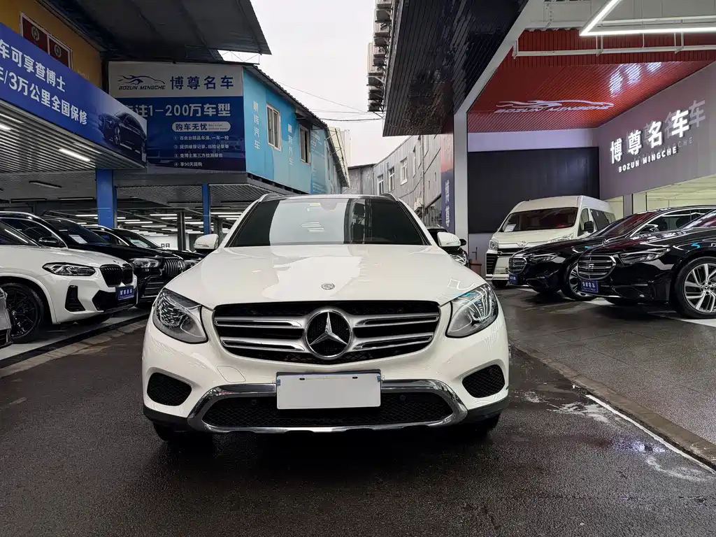 MERCEDES-BENZ GLC