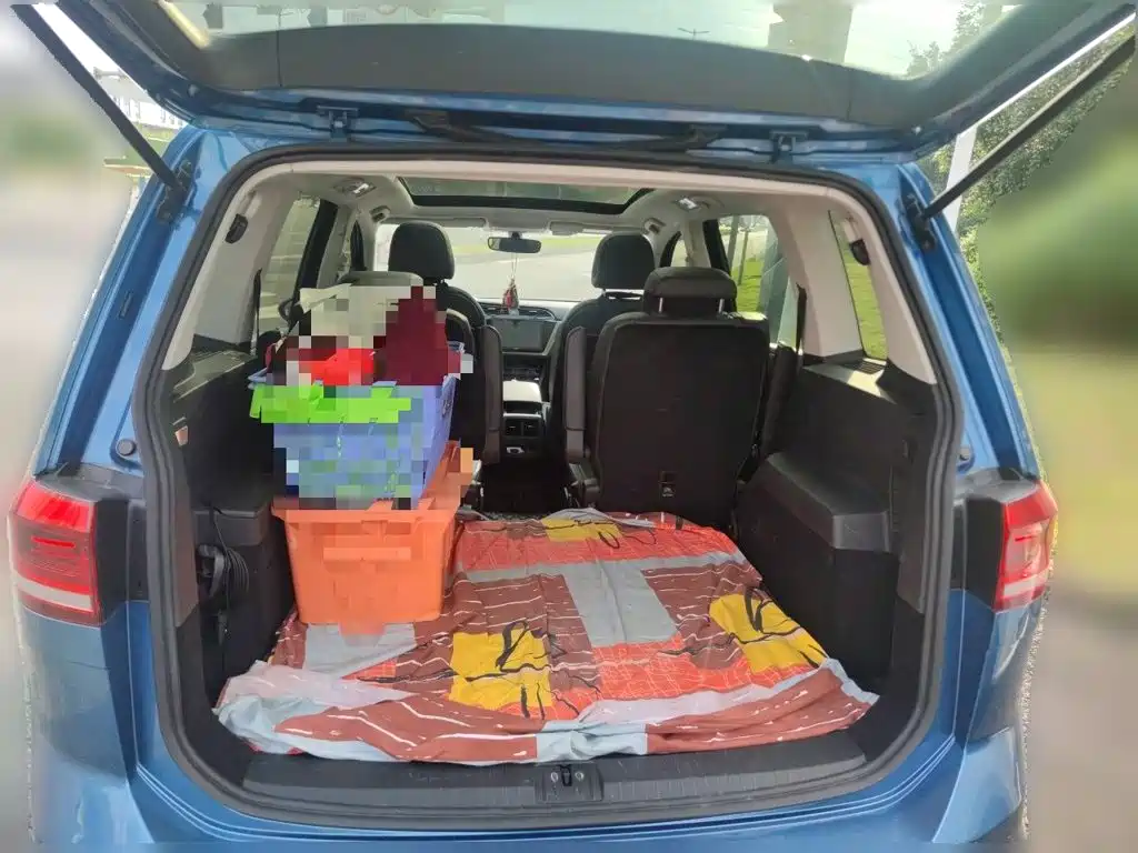 Volkswagen Touran — миниатюра 20
