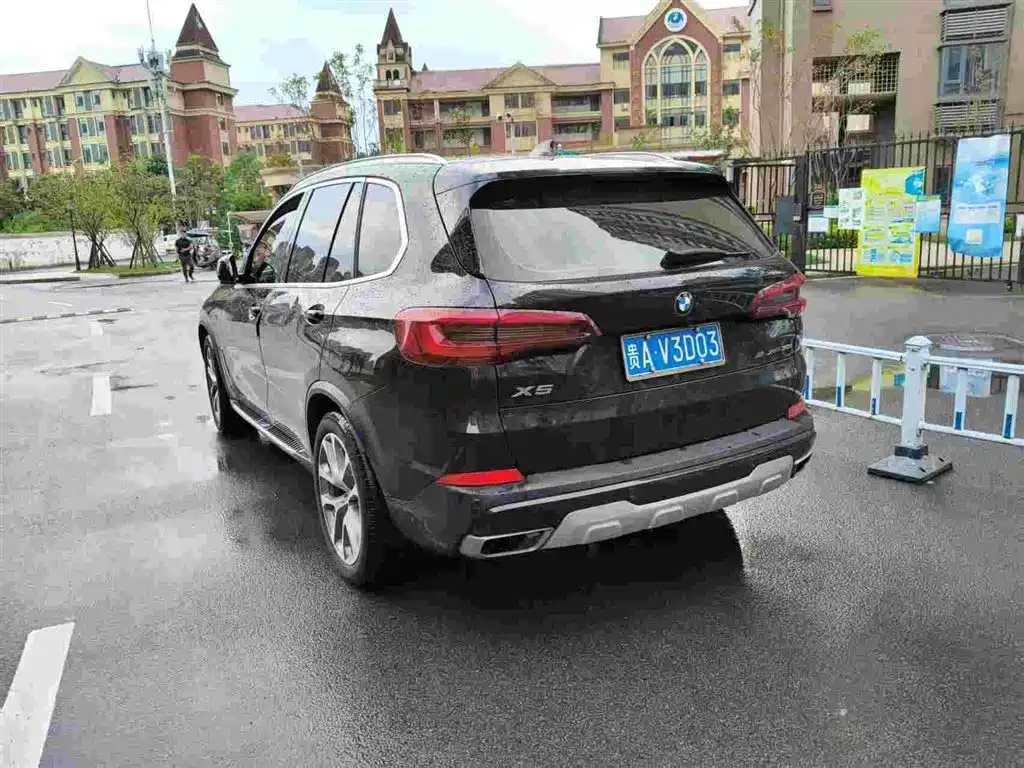BMW X5 (Import) — миниатюра 3