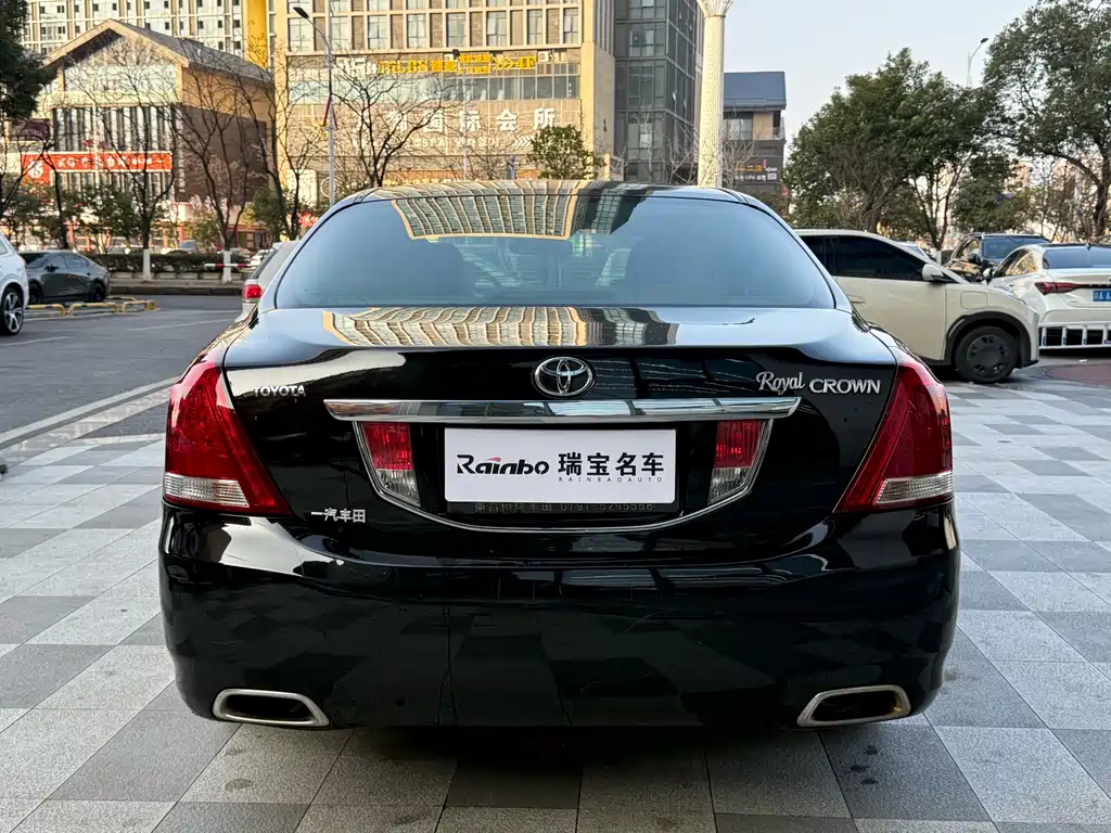 Toyota Crown 2011 2.5L Royal