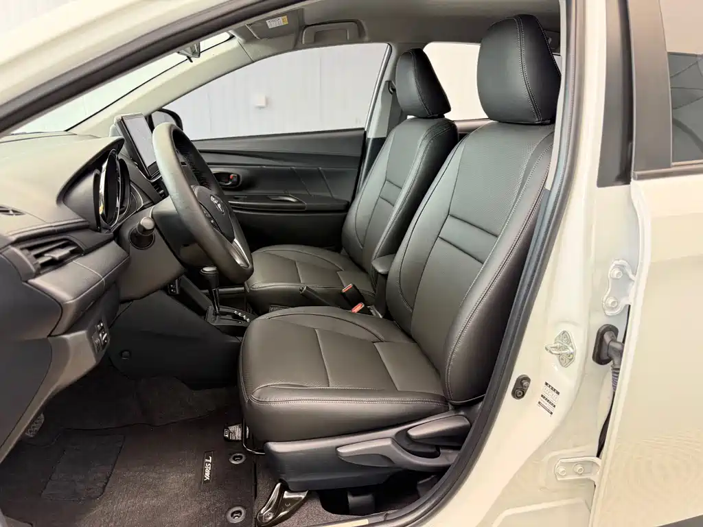 Toyota Yaris L — миниатюра 14
